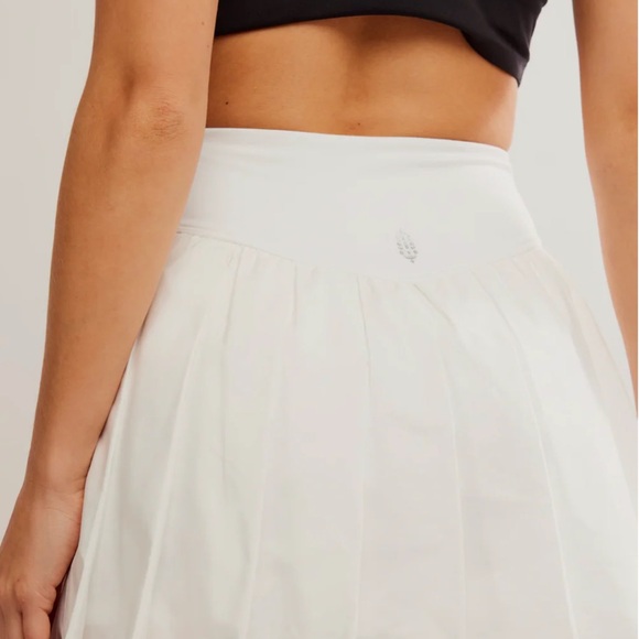 NWT FP MovementWomen's In The the Swing White Pleated Skort Sz Small - Picture 3 of 4